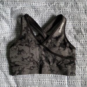 Gymshark adapt camo sports bra - Medium